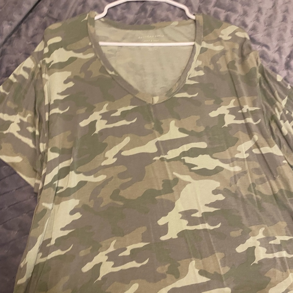 American Eagle Tee